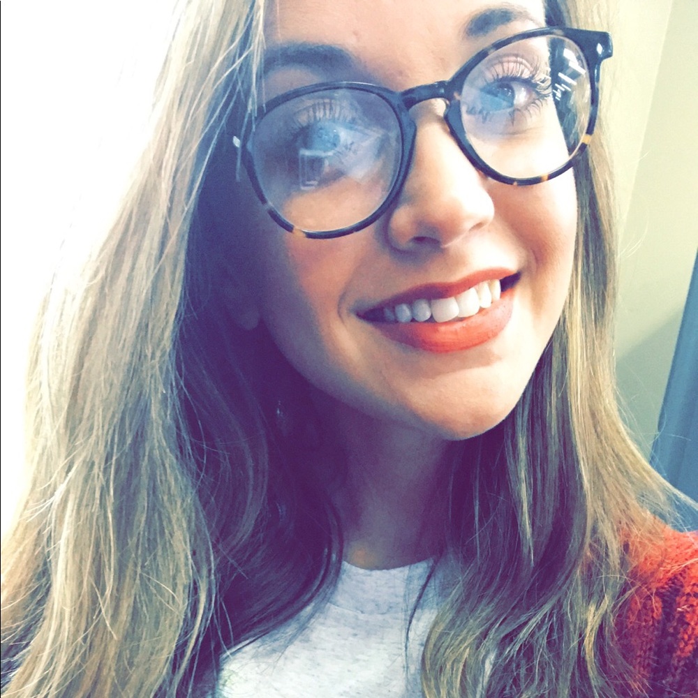 Meet your Posher, Emma